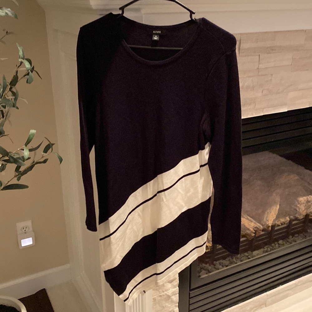 Alfa Asymmetric Sweater